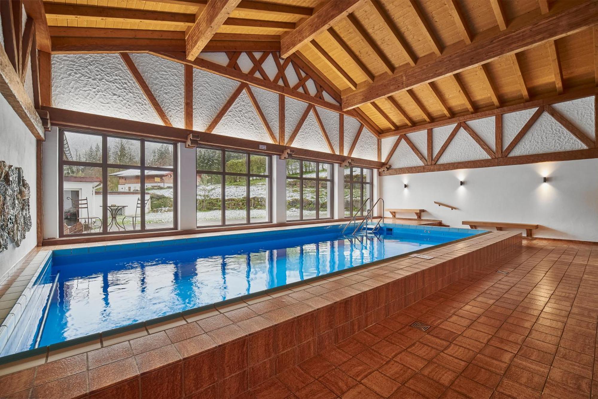 Aktivhotel & Gasthof Schmelz Ihr Urlaubs Hotel In Inzell Mit Wellness Hallenbad, Alpensauna & Dampfbad Luaran gambar