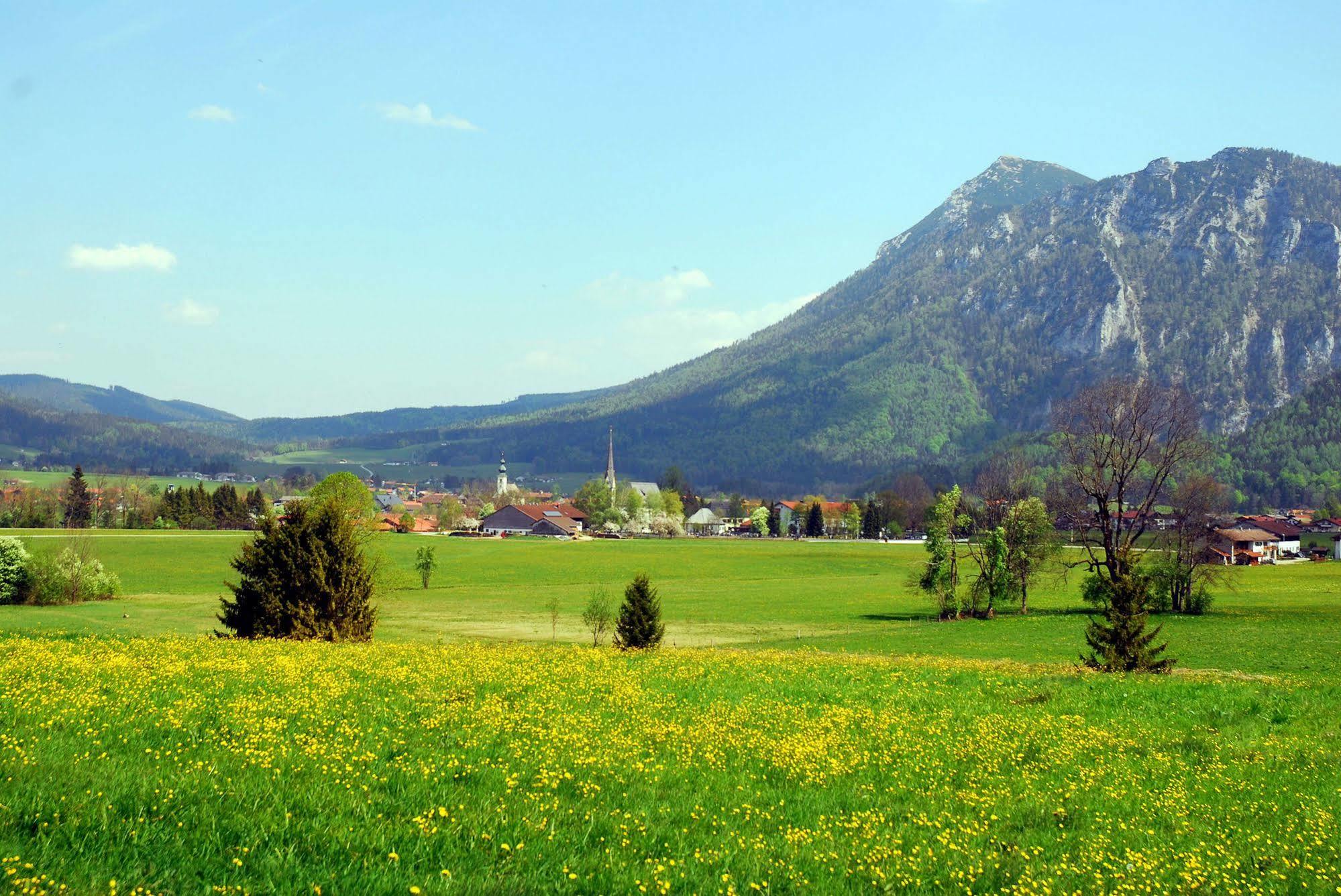 Aktivhotel & Gasthof Schmelz Ihr Urlaubs Hotel In Inzell Mit Wellness Hallenbad, Alpensauna & Dampfbad Luaran gambar